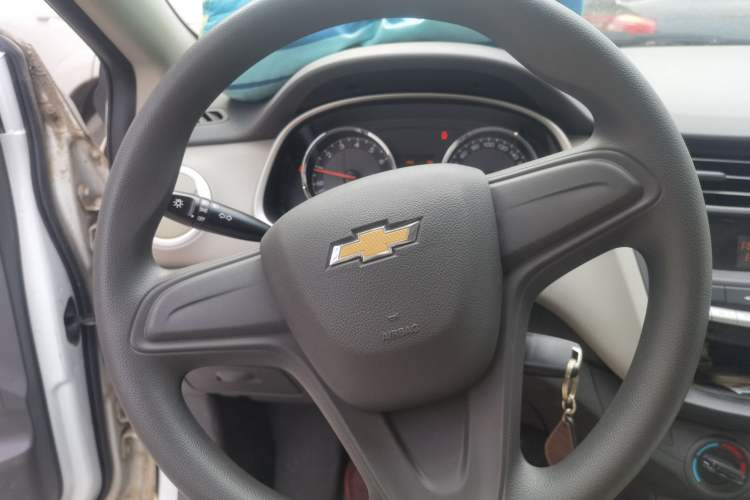 Used Chevrolet Sail 2015 Sail 3 1.5L Manual with Ideal Sunroof Edition