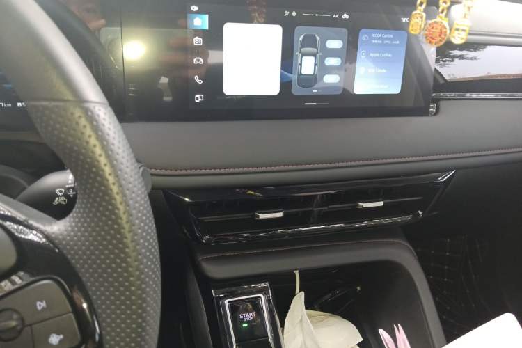 Used Roewe i5 2026 Model 1.5L CVT Luxury Version
