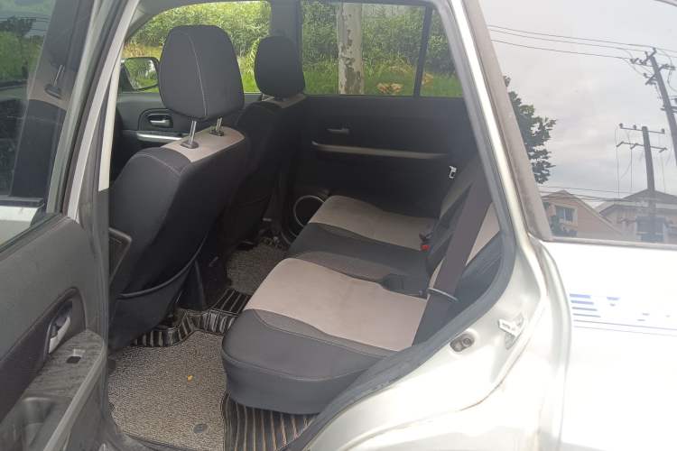 Used Suzuki Grand Vitara 2011 2.4 AT JLX-EL 5-Door Limited Edition
