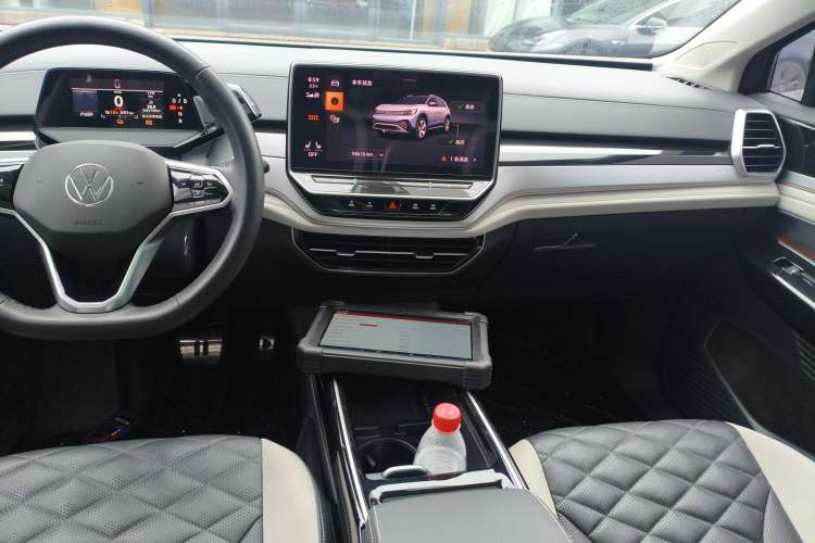 Used Volkswagen ID.6 CROZZ 2021 Long-Range PRO Edition Audio And AC Panel