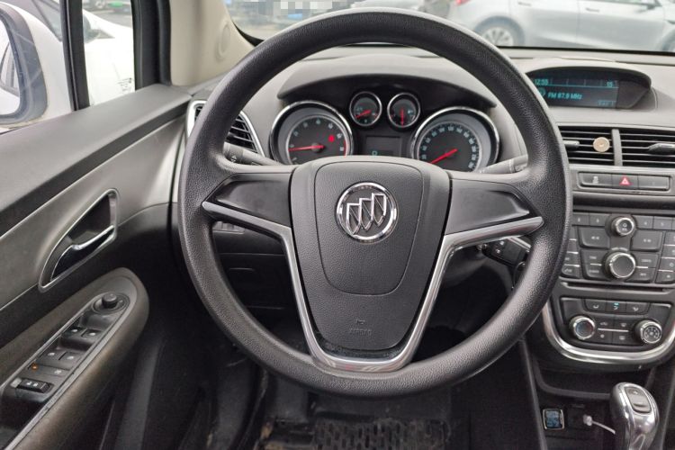 Used Buick Encore 2014 1.4T Automatic Two-Wheel Drive Urban Elite Model Steering Wheel