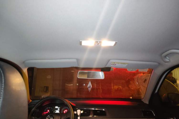 Used Volkswagen Lavida 2015 1.6L Manual Fashion Edition
