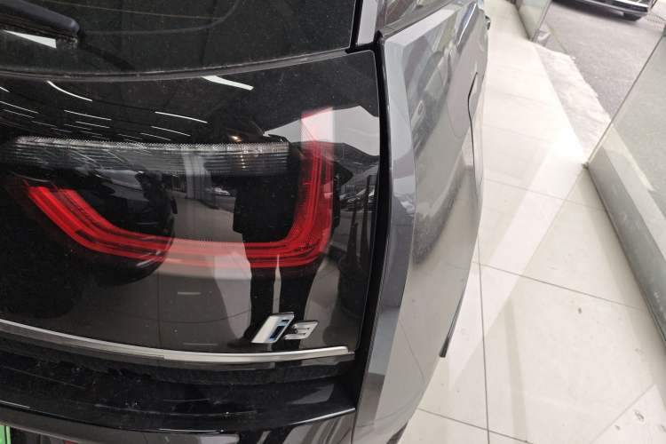 Used BMW i3 2018 Luxury Model Right Rear Taillight