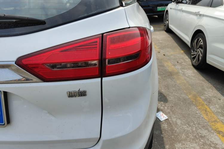 Used Geely Auto Emgrand X7 Sport 2016 1.8TD Automatic ZhiZun Version