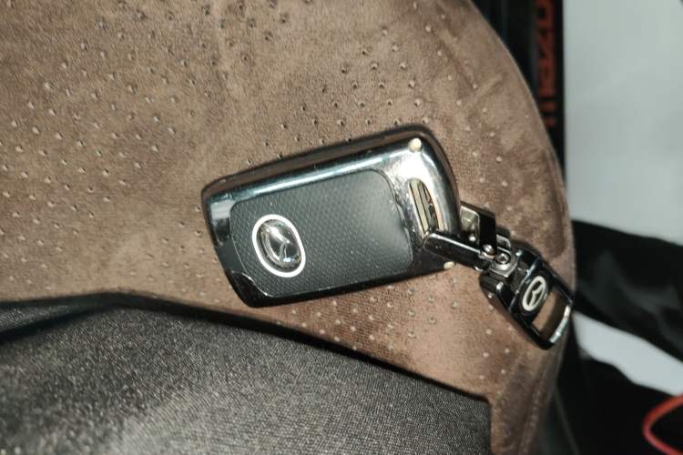 Used Mazda CX-5 2024 2.0L Automatic Two-Wheel Drive Comfort Version Vehicle Key