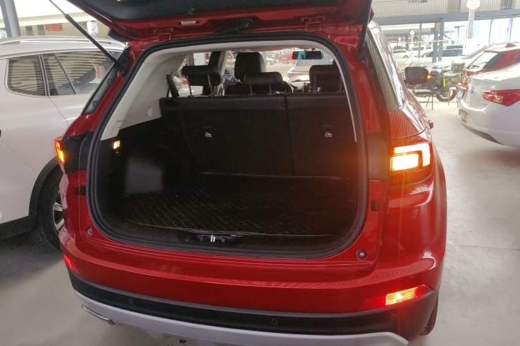 Used CHANGAN CS55 2017 1.5T Automatic Colorful Edition Trunk