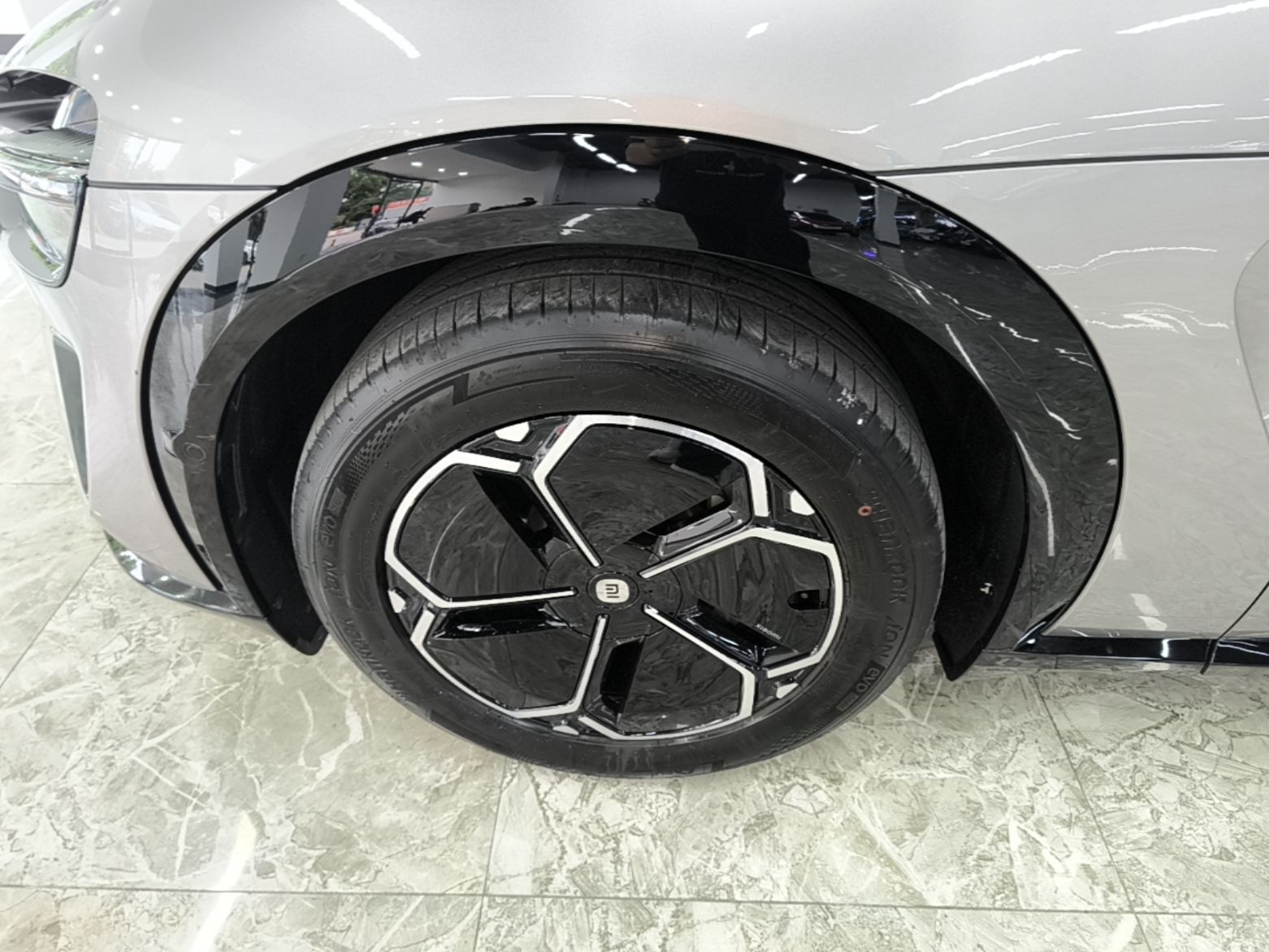 Xiaomi Auto YU7 2025 Ultra-Long Range Rear-Wheel Drive Version — снимка 10