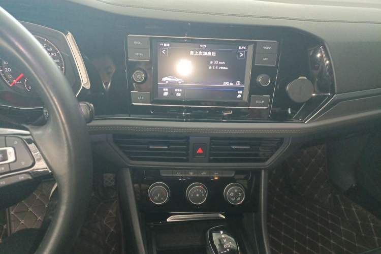 Used Volkswagen Sagitar 2020 280TSI DSG Comfort Version China VI Standard Audio And AC Panel