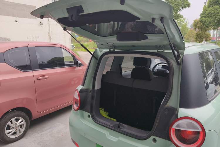 Used CHANGAN NEVO Lumin 2022 210km Sweet Edition Trunk