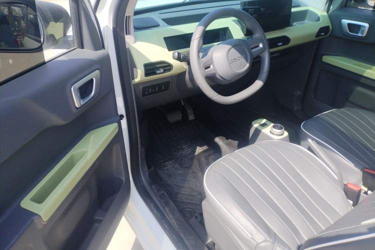 Used Geely Galaxy Panda 2023 Panda Mini New Year Edition Treasure Bear