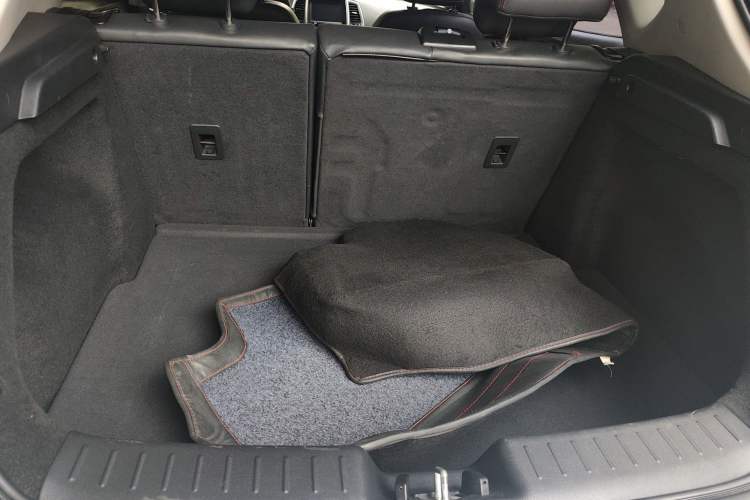 Used CHANGAN Eado 2015 1.6L Automatic Junku Model China V Standard Trunk