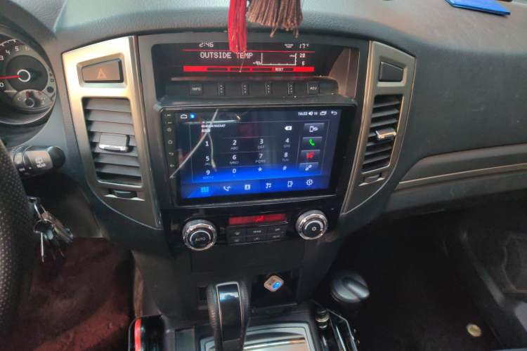 Used Mitsubishi Pajero 