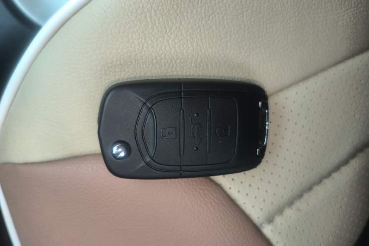 Used Wuling Hongguang MINIEV 2024 3rd Generation 215km Youth Edition Vehicle Key