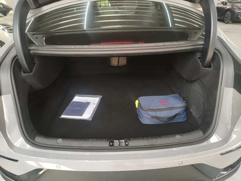 Used BYD Han 2025 DM-i Smart Drive 125KM Prestige Model — 18