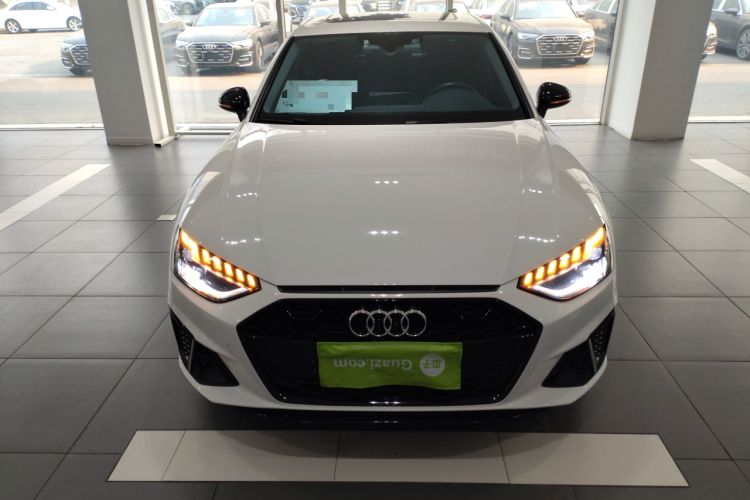 Used Audi A4L 2022 40 TFSI Luxury Dynamic Model