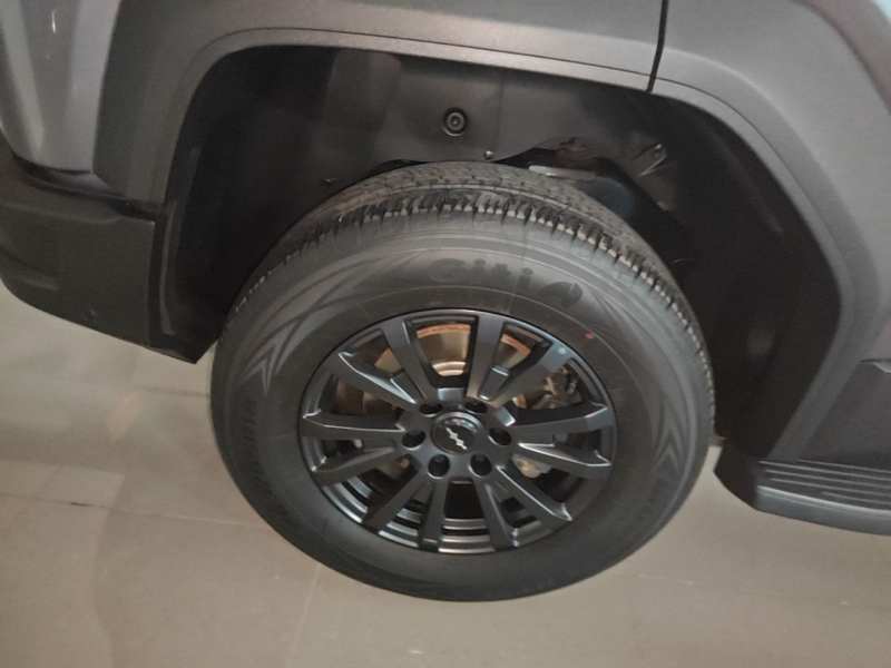 Used Formula Leopard 5 2023 Navigator Edition — 25