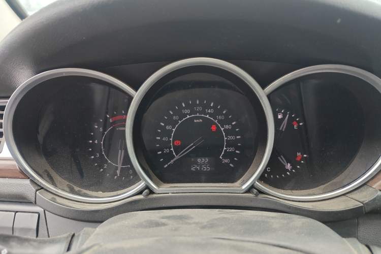 Used Zotye Z500 2015 1.5T Manual Luxury Model