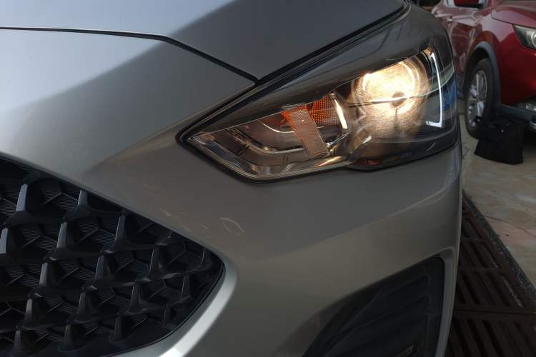 Used Haval M6 2019 1.5T Manual Two-Wheel Drive Urban Version China VI Standard
