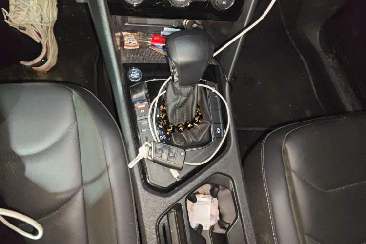 Used Volkswagen Tiguan L 2021 330TSI Automatic Two-Wheel Drive Smart Edition