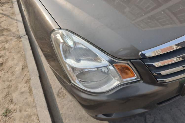 Used Nissan Sylphy 2012 Classic 1.6XE Automatic Comfort Edition Right Front Headlight