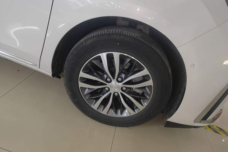 Used Buick GL8 2023 ES Lu Zun Deluxe Model
