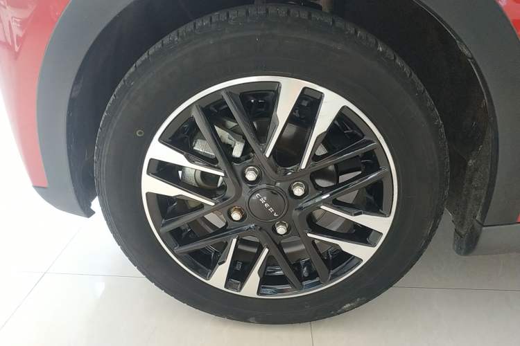 Used Chery New Energy Little Ant 2022 Revised Version Sweet Pink Edition Half-Sugar Version Lithium Iron Phosphate 30.7 kWh 30 kW 301 km