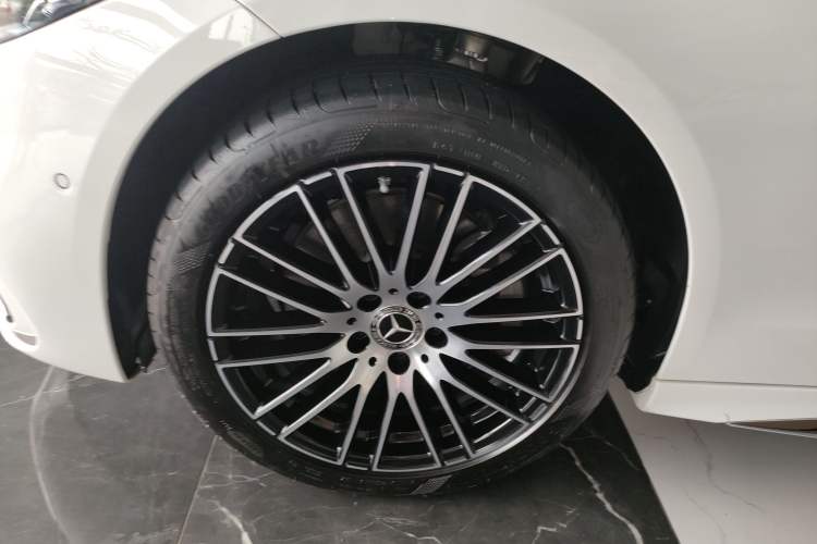 Used Mercedes-Benz C-Class 2024 Second Facelift C 260 L Sport Edition Left Front Wheel Hub