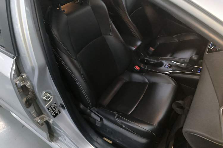 Used Toyota Levin 2019 185T CVT Sport Edition China VI Standard Right Front Seat