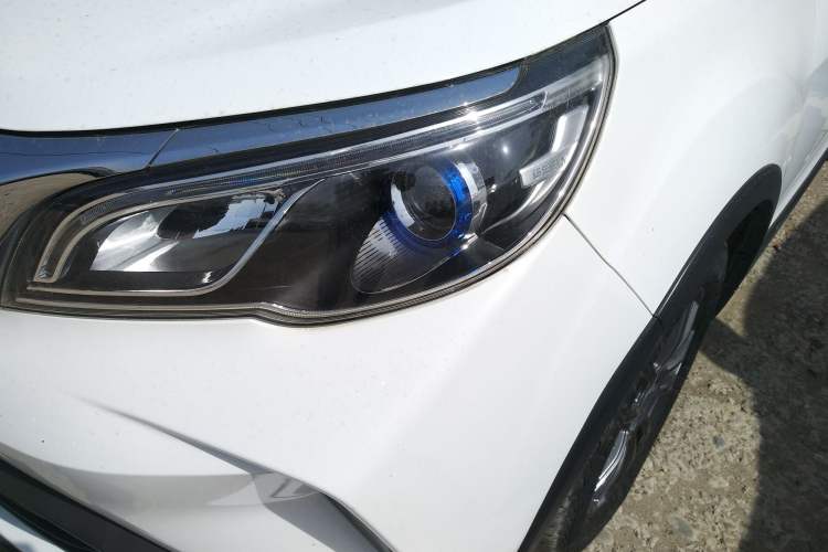 Used Geely Auto Vision X3 2021 PRO 1.5L CVT Deluxe Model Left Front Headlight