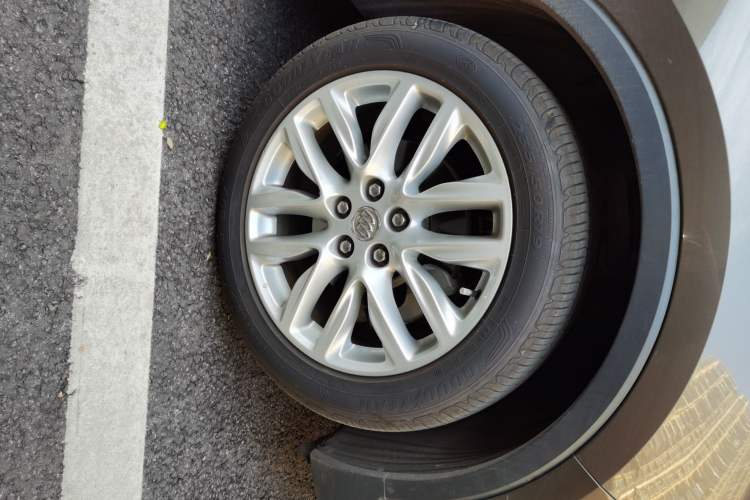 Used Buick Envision 2019 28T 4x4 Elite Version China V Standard Right Front Wheel Hub