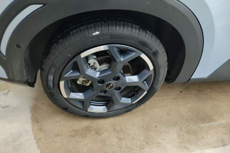 Used BYD Seagull 2025 Smart Drive Version 305 km Freedom Edition Right Rear Wheel Hub