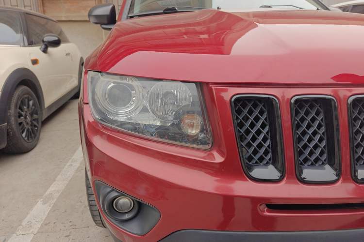 Used Jeep Compass 2013 2.4L Four-wheel Drive Black Edition with Navigation