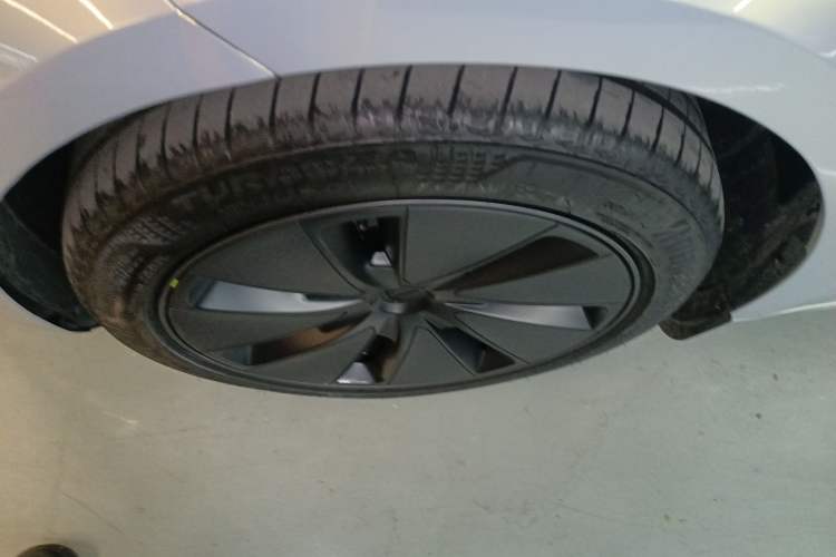Used Tesla Model 3 2025 Rear-Wheel-Drive Version