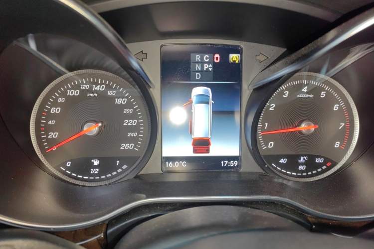 Used Mercedes-Benz V-Class 2018 V 260 L Prestige Extended Version China VI Instrument Cluster