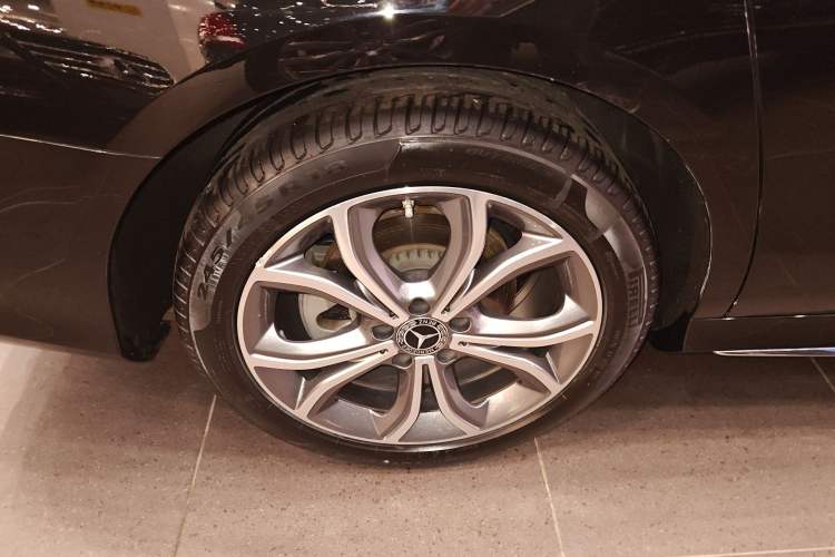 Used Mercedes-Benz E-Class 2023 Restyled E 300 L Sporty and Stylish Edition
