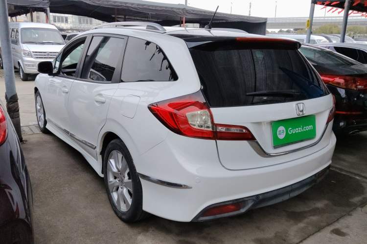 Used Honda Jade 2013 1.8L automatic Comfort version 5 seats