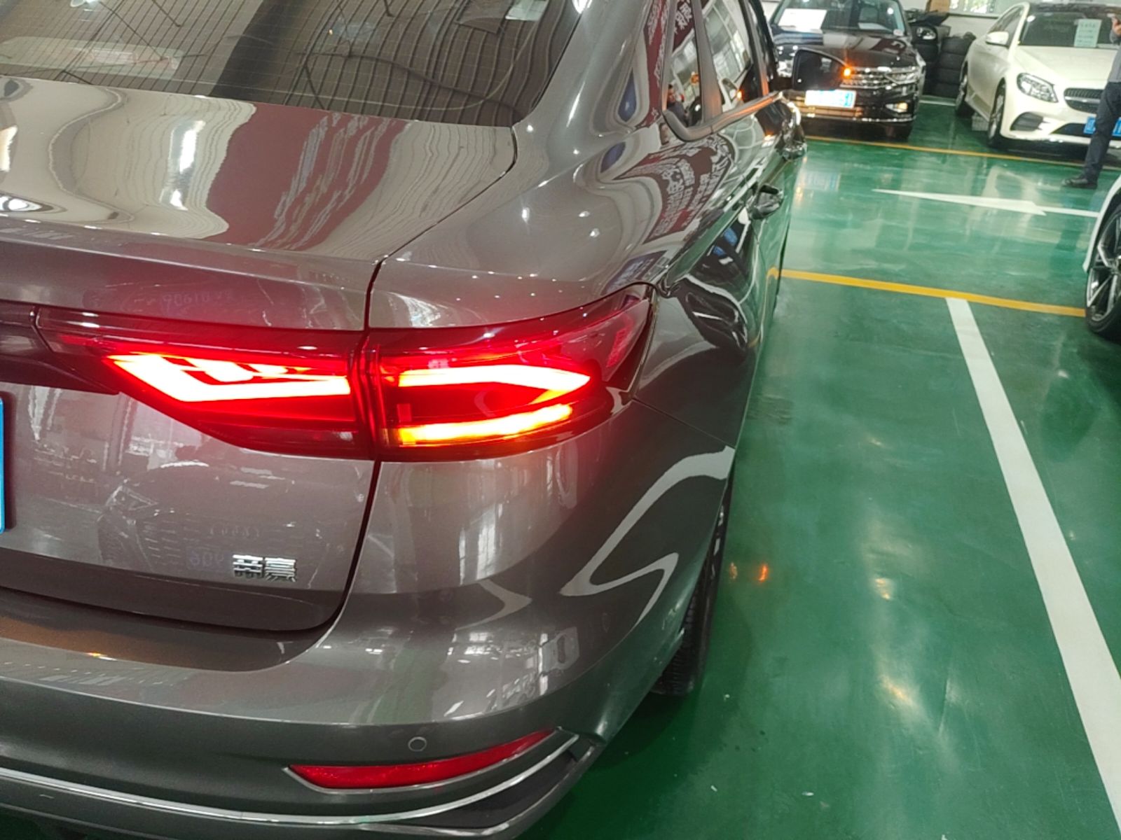 Geely Auto Emgrand 2025 4th Generation 1.5L CVT Starry Edition — снимка 9