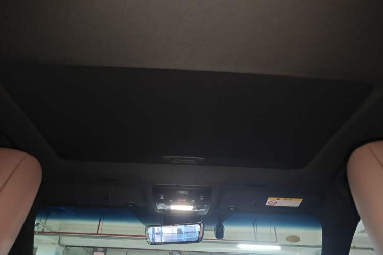 Used Lexus ES 2025 200 Premium Edition Headliner