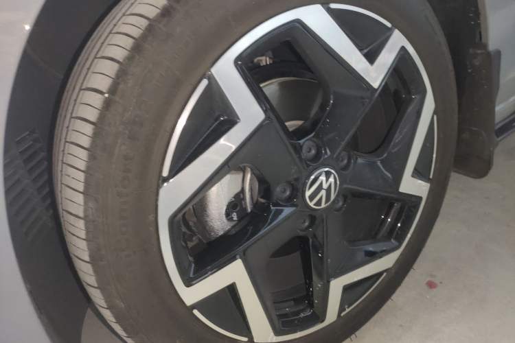 Used Volkswagen Golf 2025 300TSI R-Line
