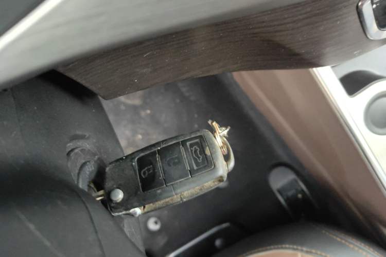 Used FORTHING Joyear X6 2017 Enjoy Series 1.5T CVT Luxury Model
