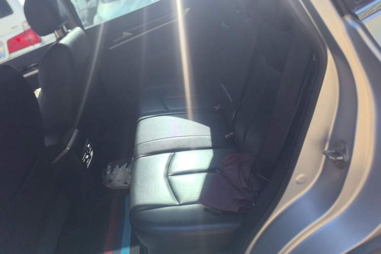 Used Dongfeng Aeolus AX7 2015 2.0L Automatic Zhiyi Trim