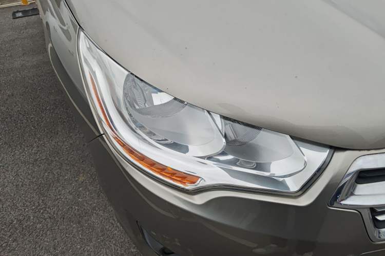 Used Citroen C4L 2015 1.8L Automatic Prestige Edition Right Front Headlight