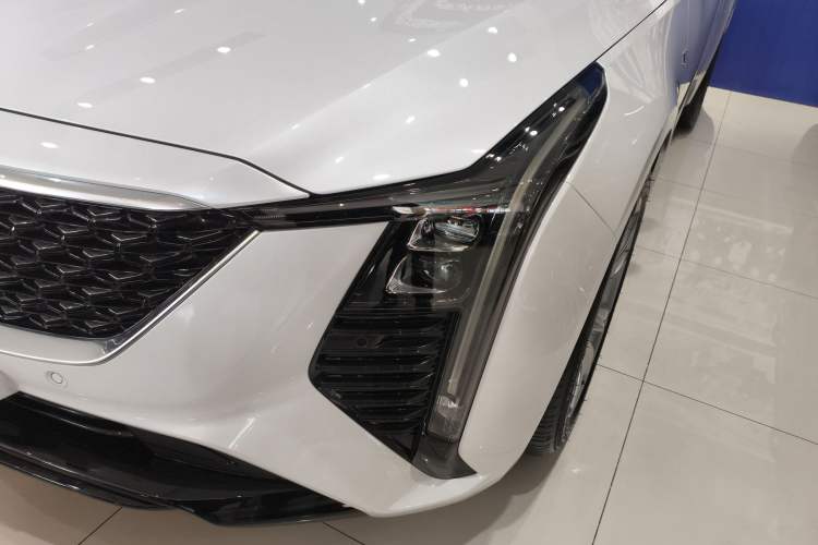 Used Cadillac CT5 2024 28T Luxury Pro Trim