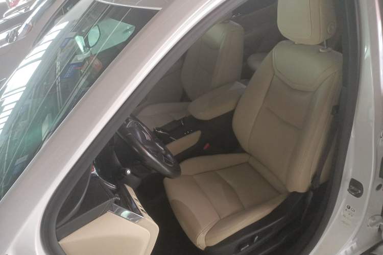 Used Cadillac XT5 2016 28T Four-Wheel Drive Tech Version