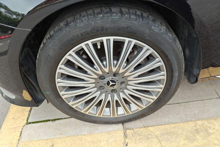 Used Mercedes-Benz E-Class 2023 Updated E 300 L Luxury Edition
