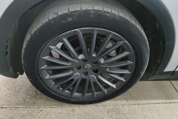 Used Leapmotor C11 2023 Pure Electric 500 Comfort Edition Left Front Wheel Hub