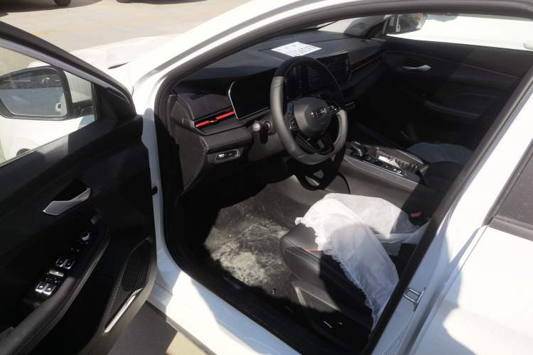 Used Geely Auto Binray 2024 Binrui COOL 1.5T DCT Longteng Edition Driver Seat