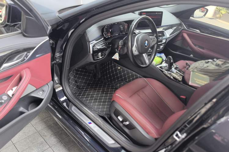 Used BMW 5 Series 2022 Second Facelift 525Li M Sport Package Driver Seat