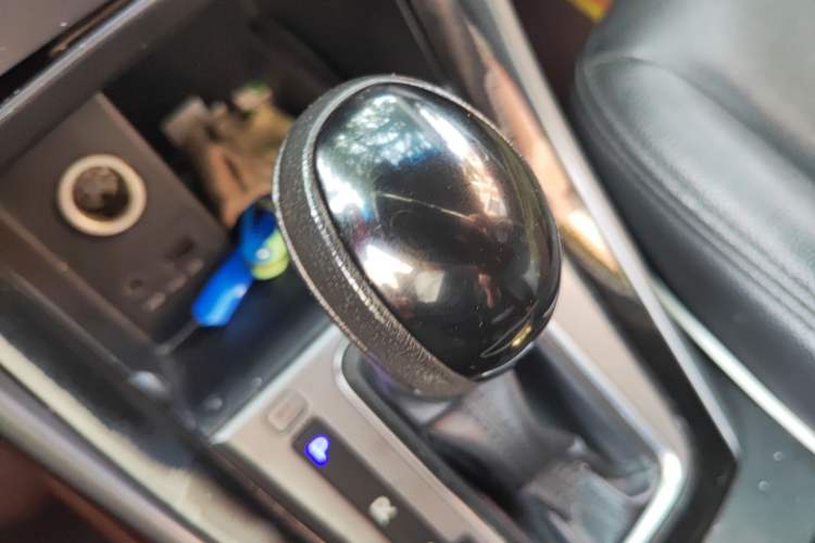 Used Hyundai Elantra (5th Generation / Langdong) 2015 1.6L Automatic Leading Model
