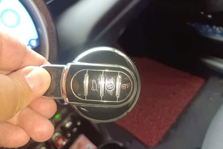 Used MINI 2014 1.2T ONE
